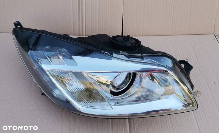 Bi-Xenon Bixenon prawy Lampa prawa Opel Insignia LED 2008- - 1