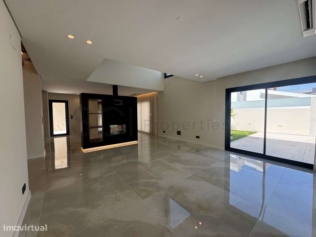 Moradia T4 Luxo Isolada | Belverde | Piscina | Garagem-51