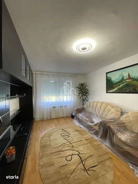 Apartament 3 camere, 2 bai, Etaj 3, Unirii - Imagine principală: 2/8