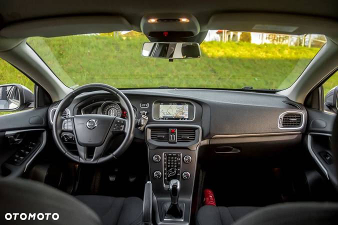 Volvo V40 D2 Drive-E Base - 22