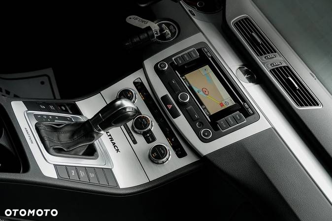 Volkswagen Passat Alltrack 2.0 TDI 4Motion DSG BlueMotion Tec - 28