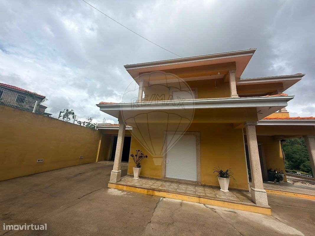 Moradia T4 para venda-1