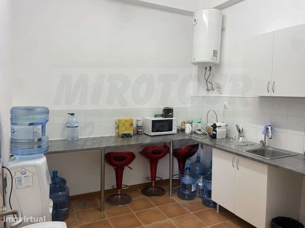 Venda conjunta de imóveis para atividade industrial com edifício e ...-5