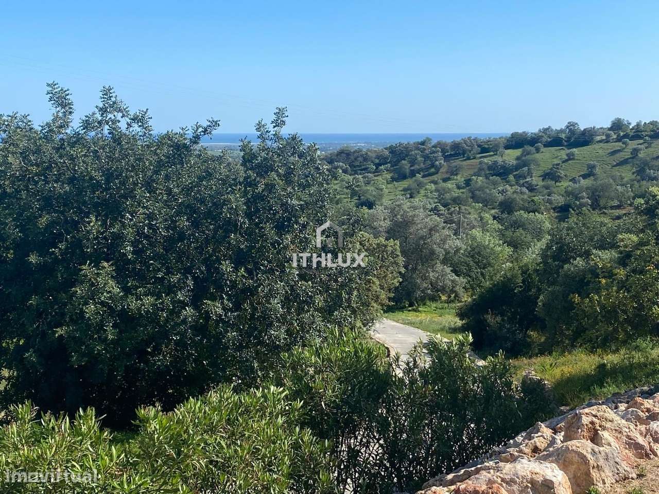 Uma propriedade privada de luxo com vistas panorâmicas para o oceano e-6