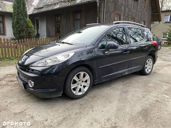 Peugeot 207 - 11