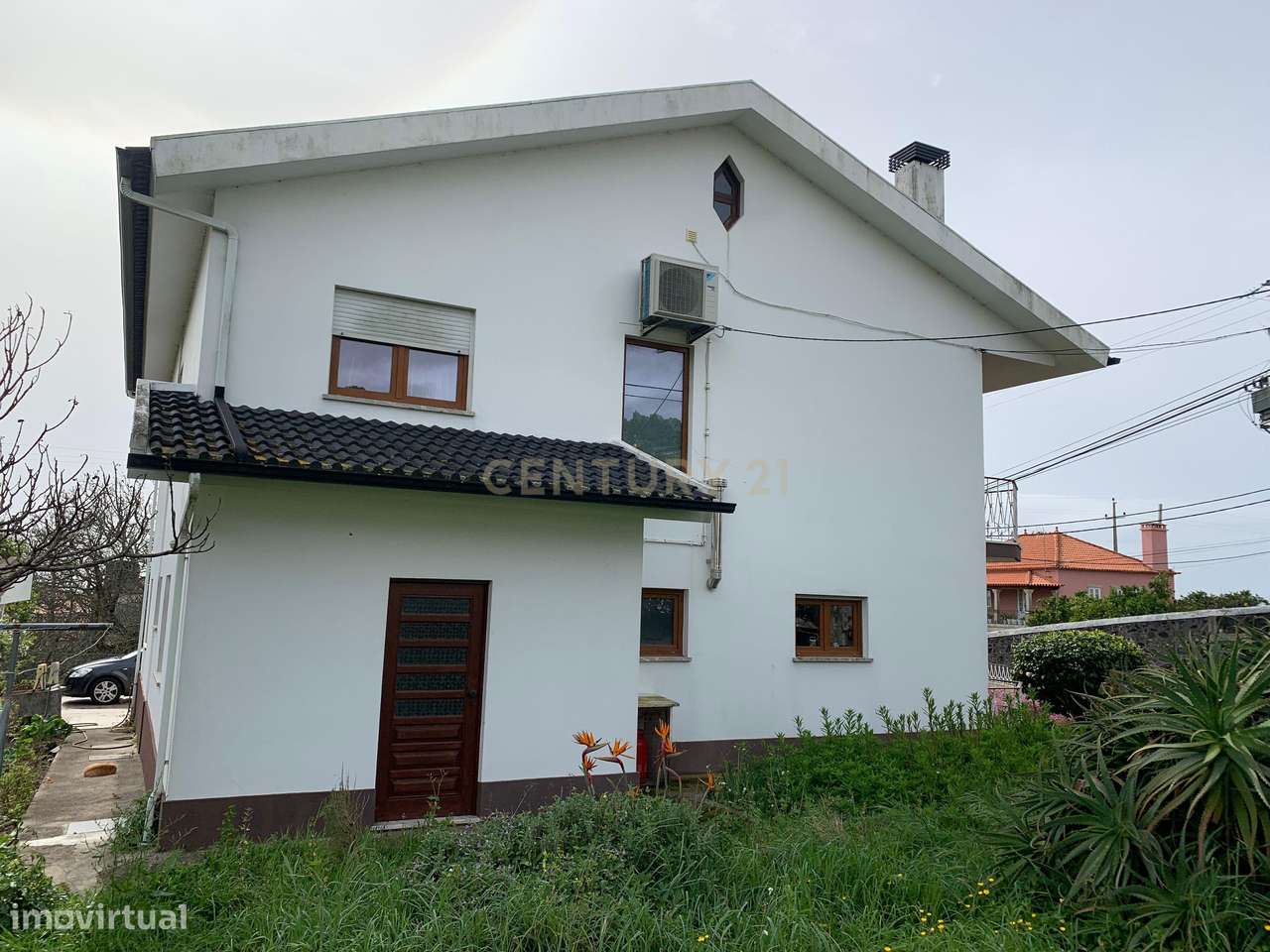 Moradia T7 com Vista Mar e Elevado Potencial em Areosa-2