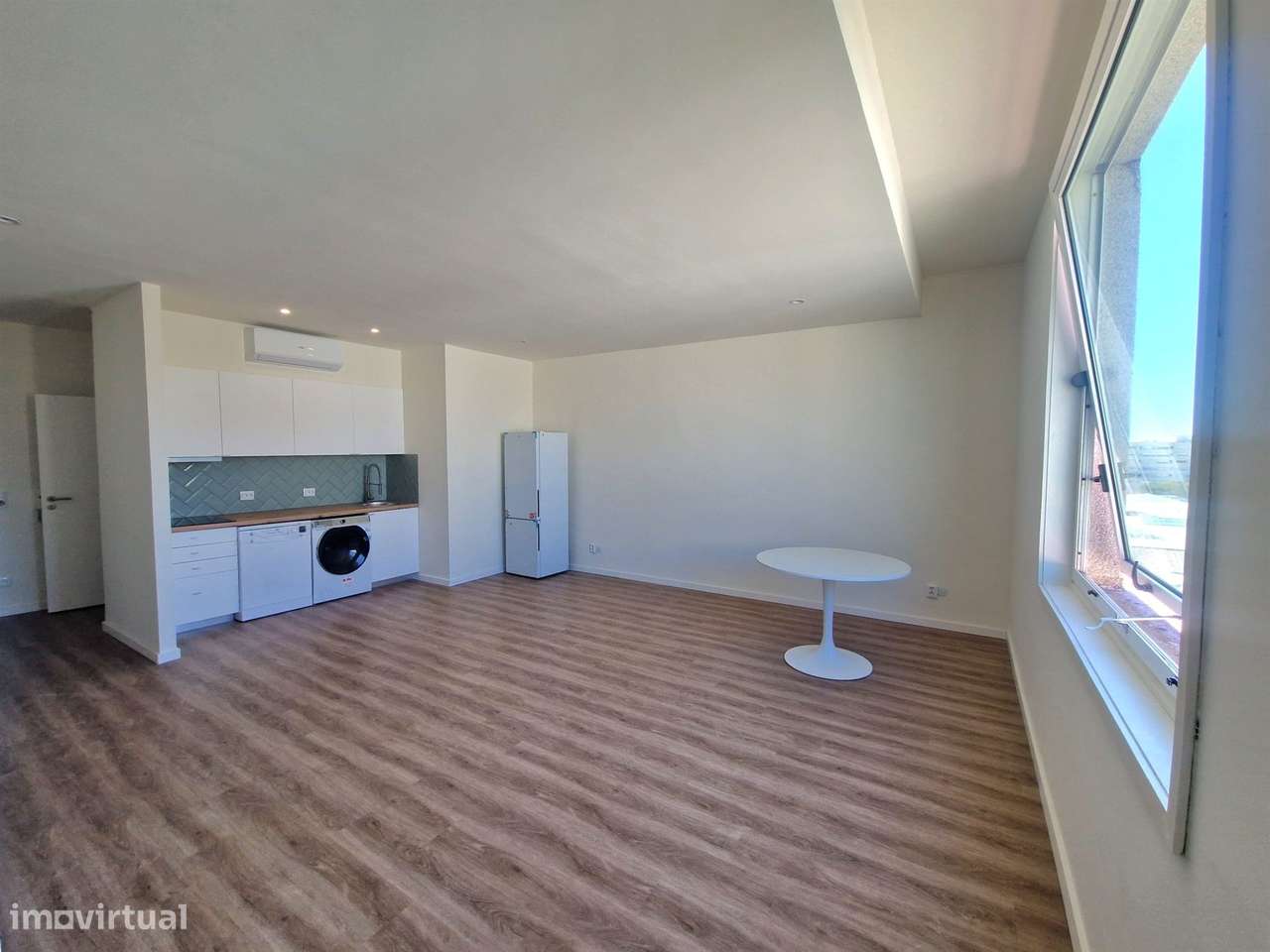 Apartamento T0 totalmente mobilado e equipado, Matosinhos-5