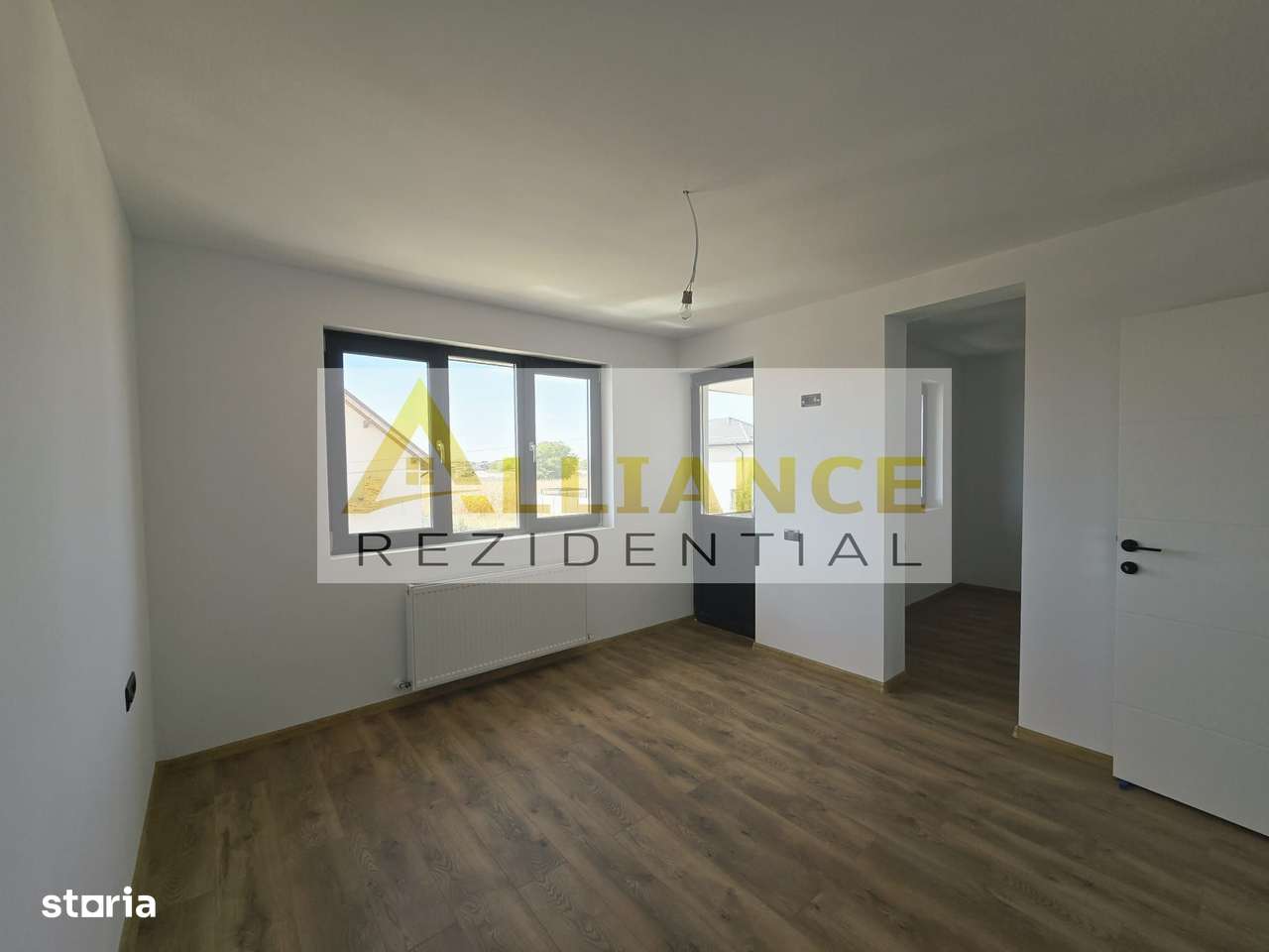 CASA INDIVIDUALA 4 CAMERE - TEREN 422 MP - COMUNA BERCENI-6
