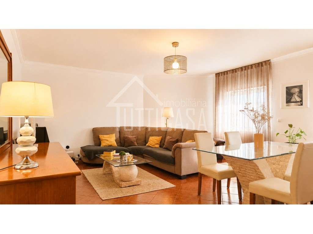 Apartamento T3 em Alcainça com parqueamento para 3 viaturas-18