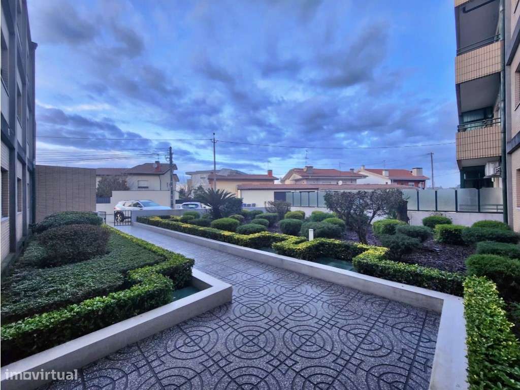 Apartamento T2 São Frutuoso Maia-10