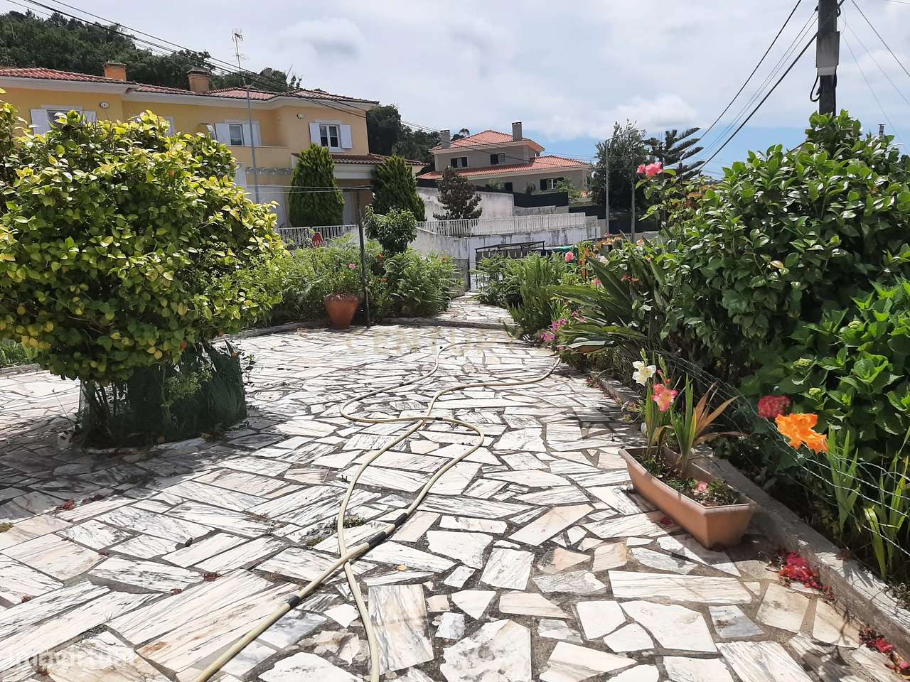 Espetacular Moradia T3 em Lousa com Garagem e Varandas-13