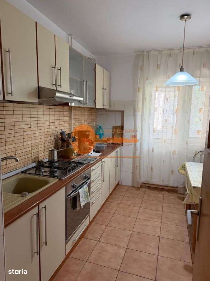 Apartament 4 camere Crangasi