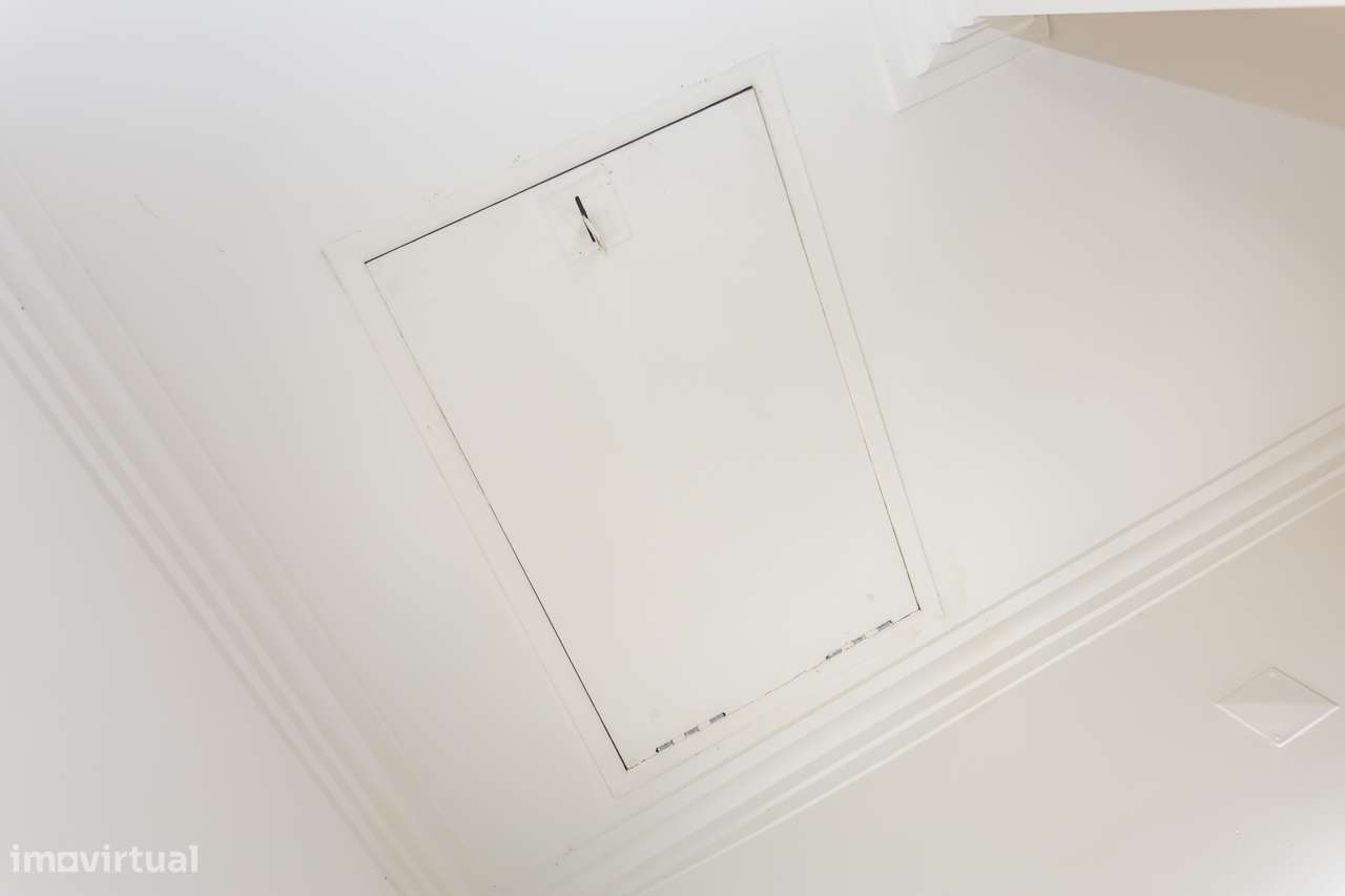 Andar de moradia T3 com logradouro independente-24