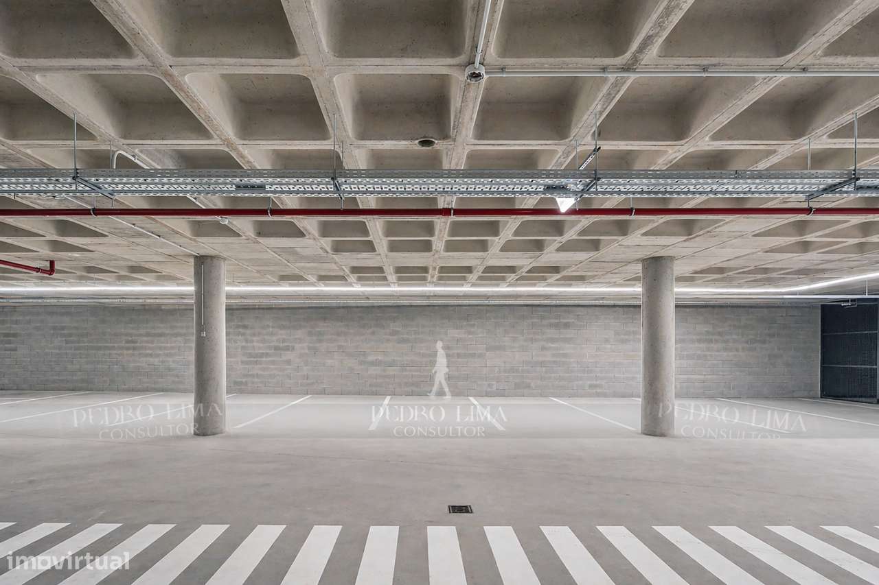 T2 NOVO com 241m2 com Terraços e 2 lugares de Garagem-27
