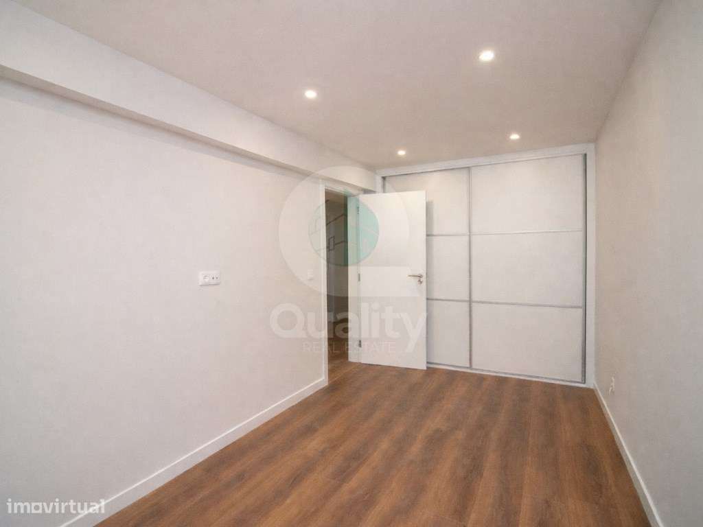 T3 remodelado no centro do Barreiro-18