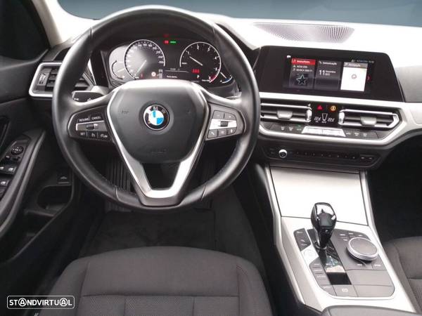 BMW 318 d Touring Advantage Auto - 12