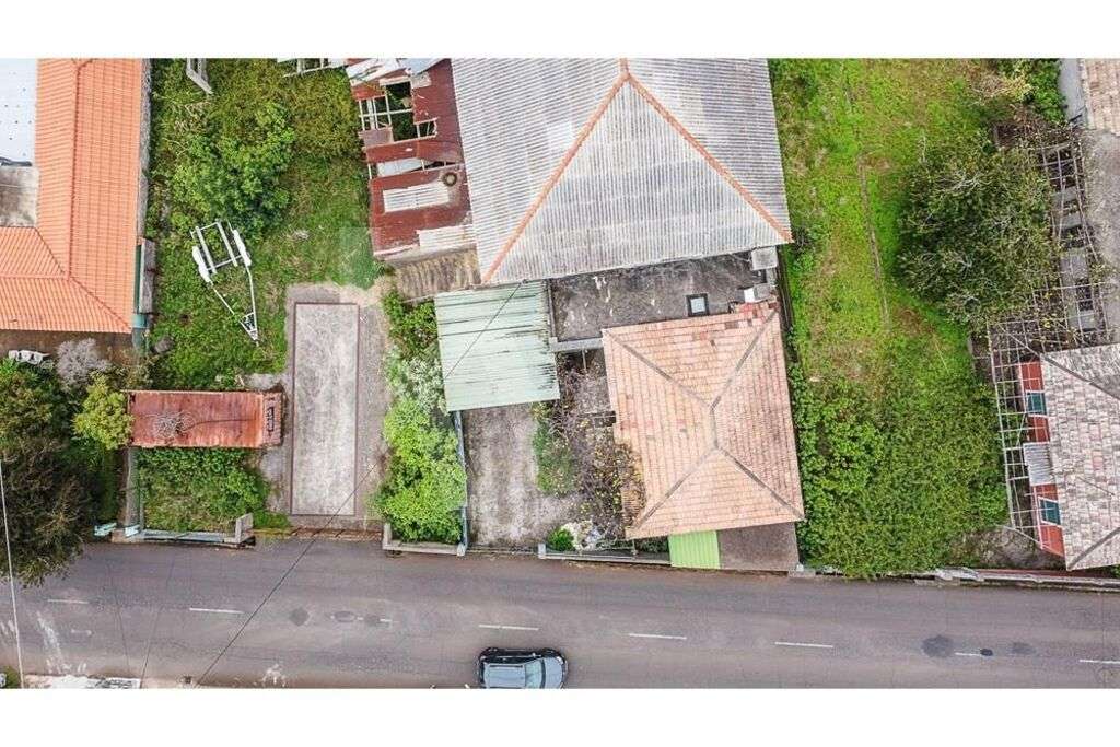 MORADIA TÉRREA T3 POR RECONSTRUIR LOCALIZADA EM GAULA DE CIMA - Grande imagem: 3/28