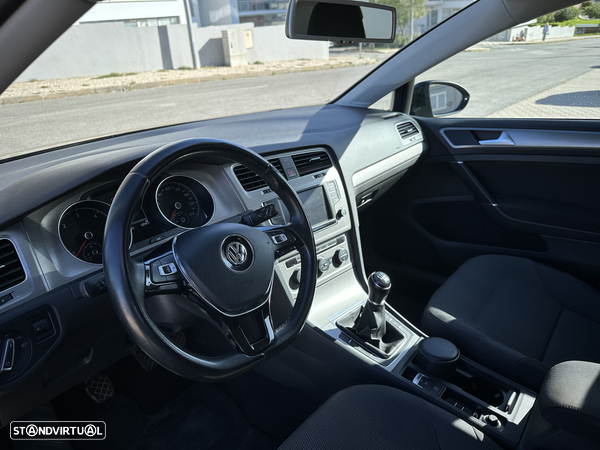 VW Golf 1.6 TDi BlueMotion Confortline - 13