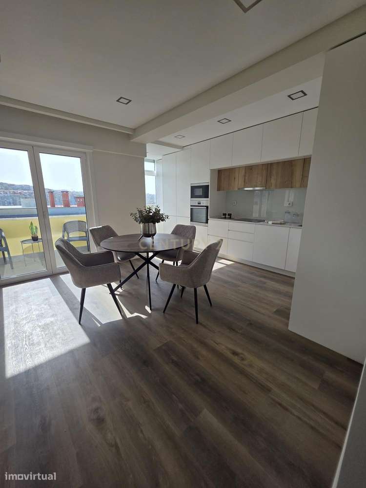 Apartamento T3 Novo em Benfica | varanda aberta | suite | 2 elevadores-10
