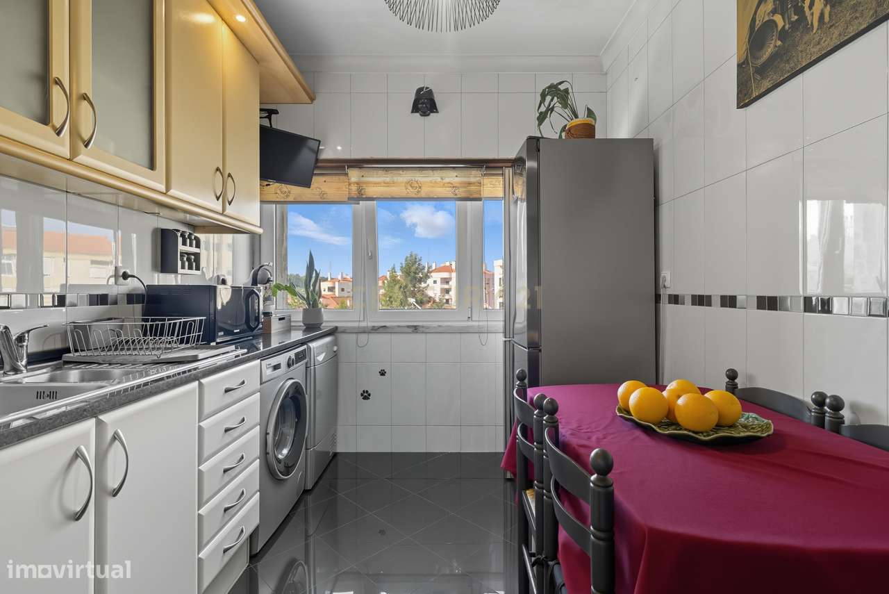 Apartamento T2 renovado - Rua Marquês de Pombal, Cacém - Grande imagem: 5/20