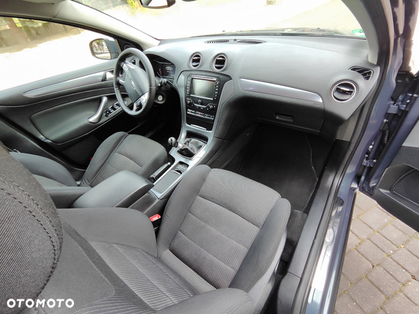 Ford Mondeo Turnier 2.0 TDCi Ambiente - 25