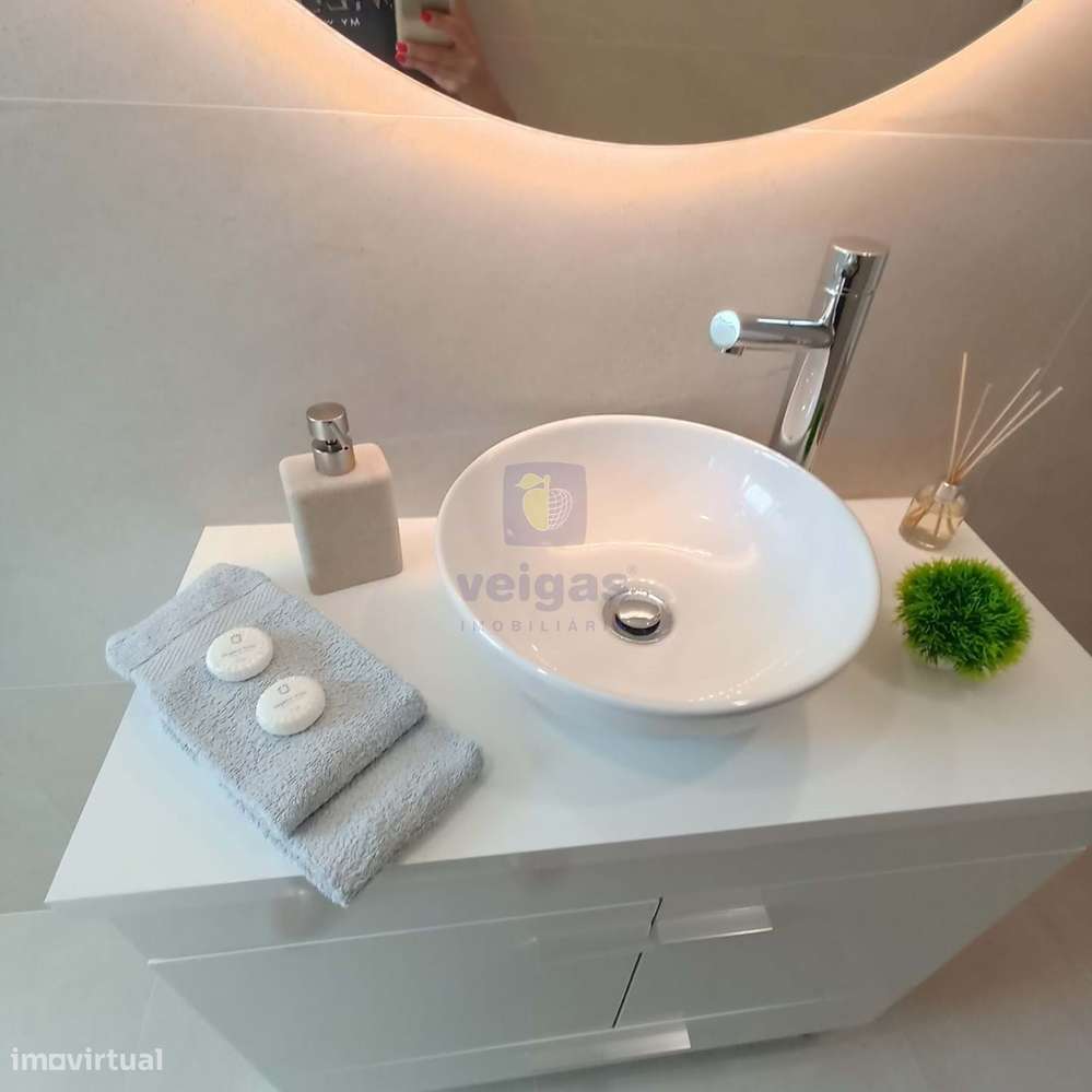 Apartamento T2 totalmente remodelado em Benfica - Grande imagem: 4/4