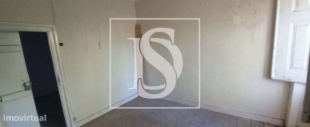 Prédio - Alcântara (Lisboa)-9