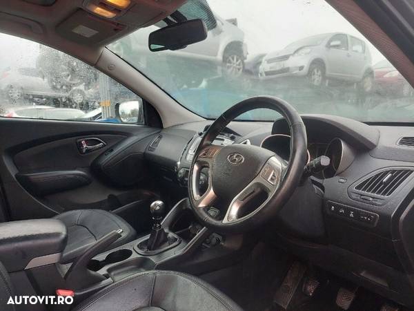 CD player Hyundai ix35 2012 SUV 2.0 DOHC-TCI - 5