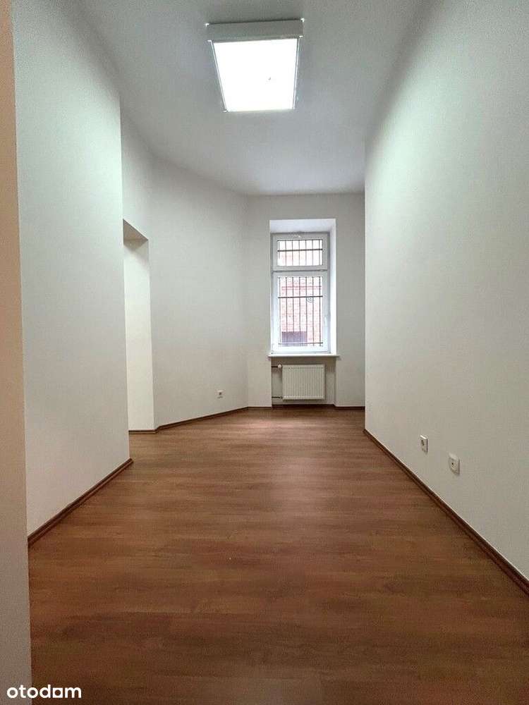 Wyremontowany lokal z wejściem z ulicy-6