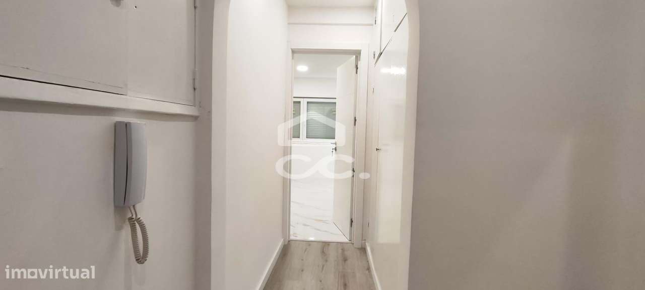 Apartamento T2 totalmente remodelado no Lavradio - Barreiro-30