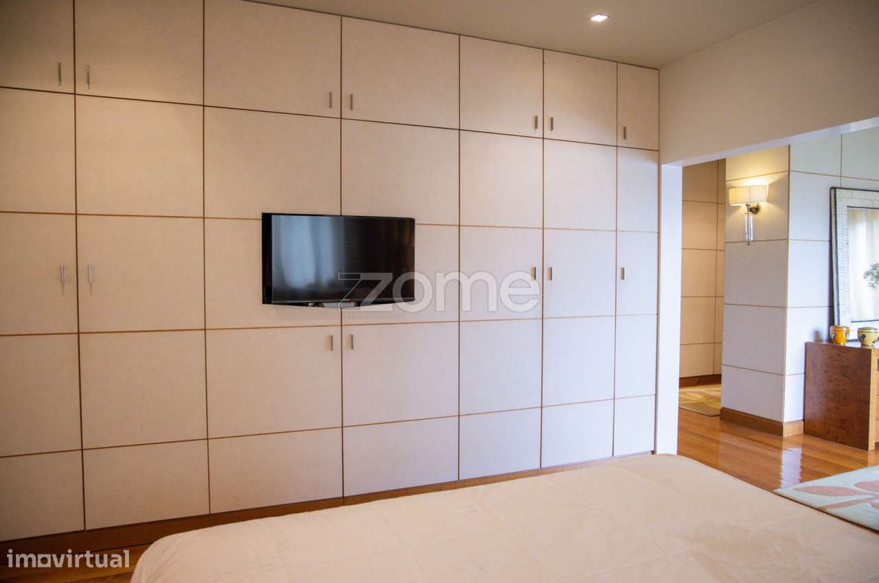 LUXUOSA MORADIA - LOCALIZAÇÃO PREMIUM NO CENTRO DE FAMALICÃO-56