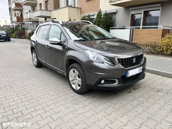 Peugeot 2008 1.2 Pure Tech Style - 10