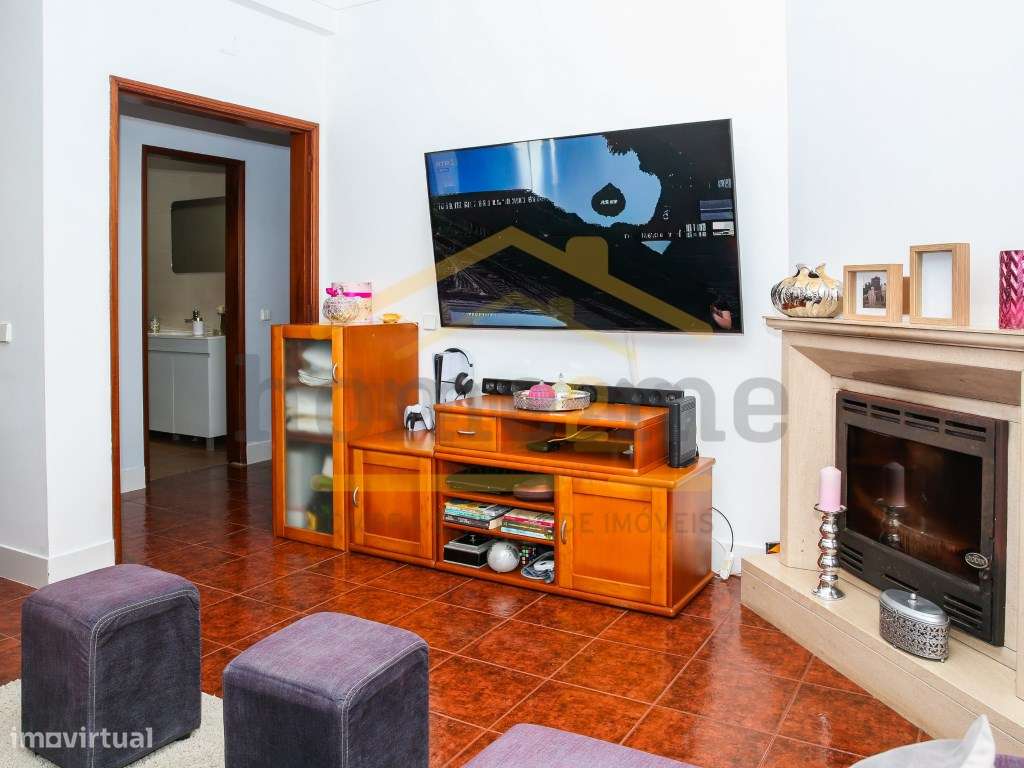 Fantastica Moradia de T3 com garagem e vista desafogada-5