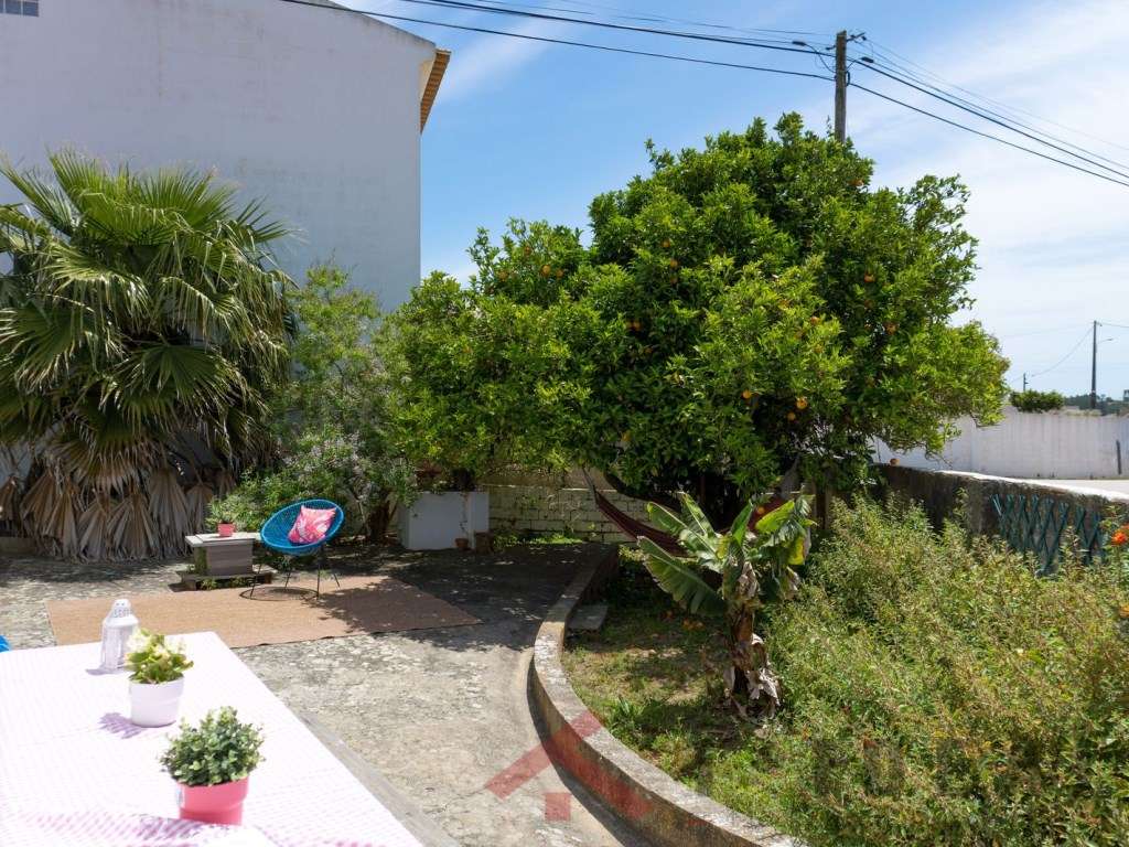 Moradia Renovada Perto Praias-5