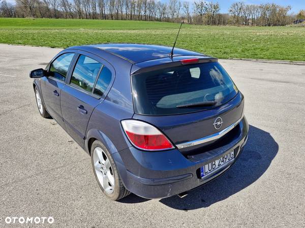 Opel Astra - 14