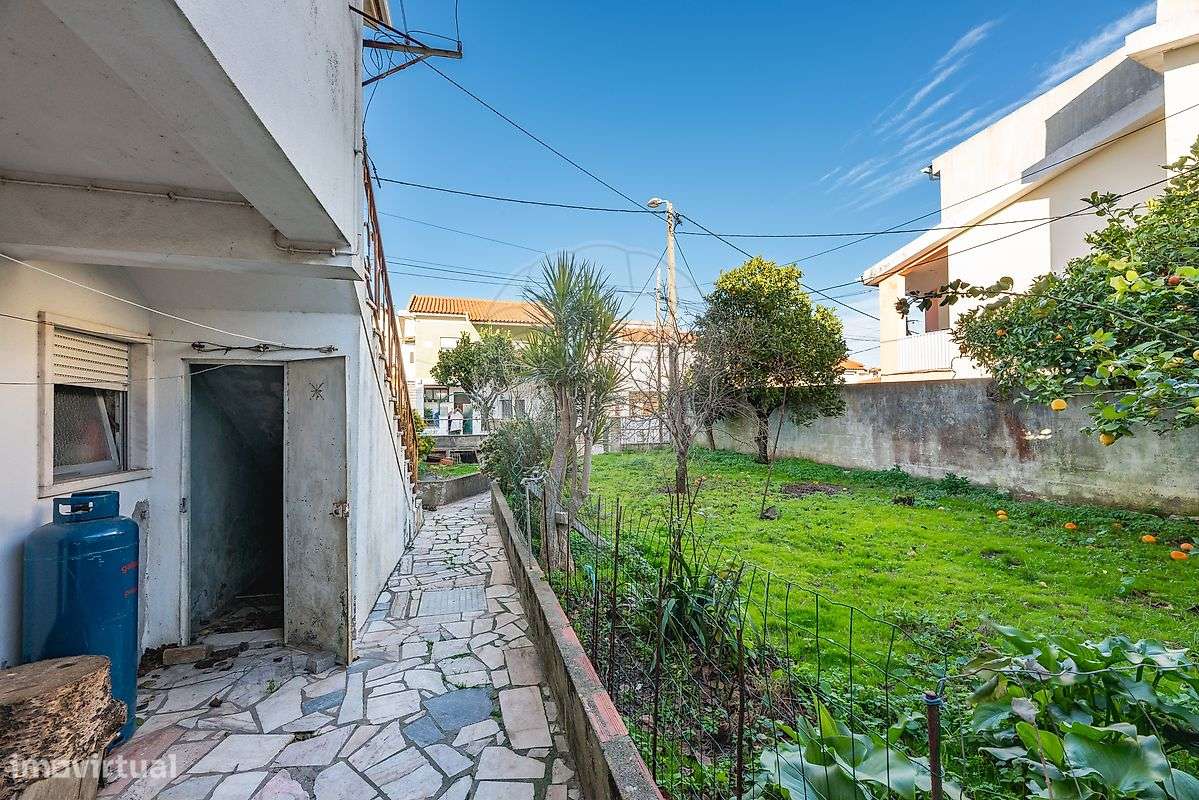 Moradia T9 para venda-11