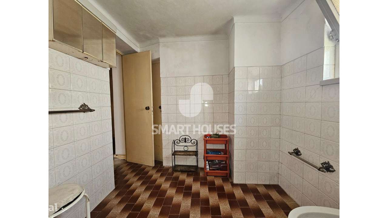 Prédio T3 + Loja no centro Arganil-18