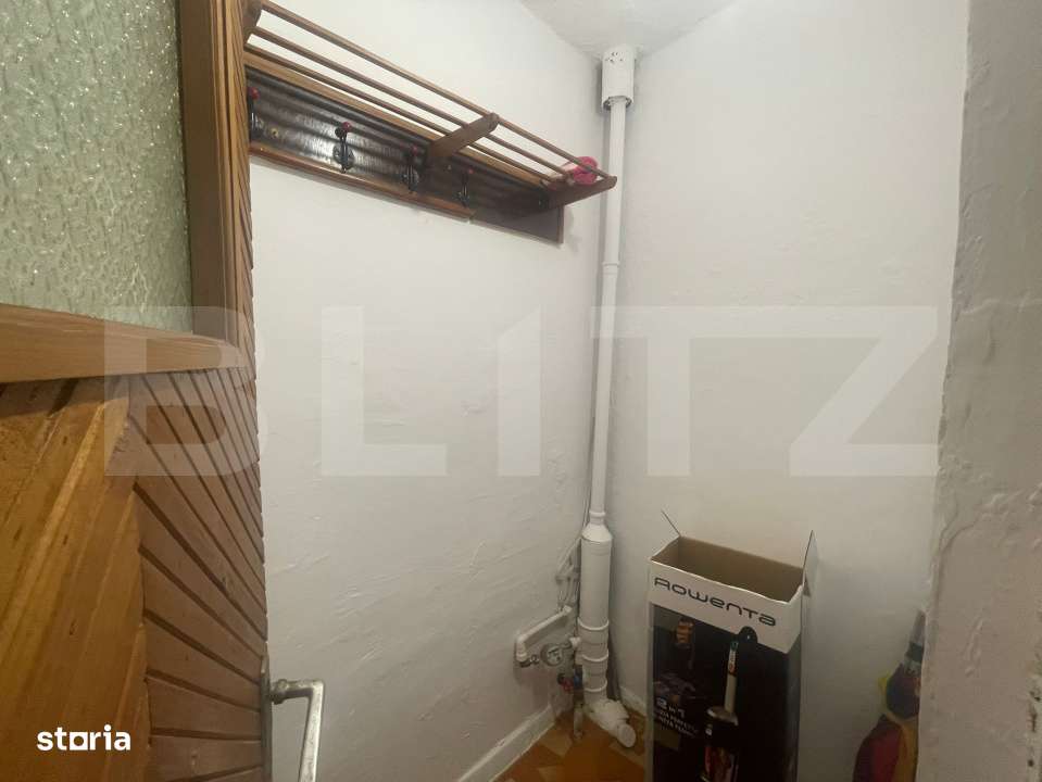 Apartament 3 camere, 70 mp si balcon inchis-13