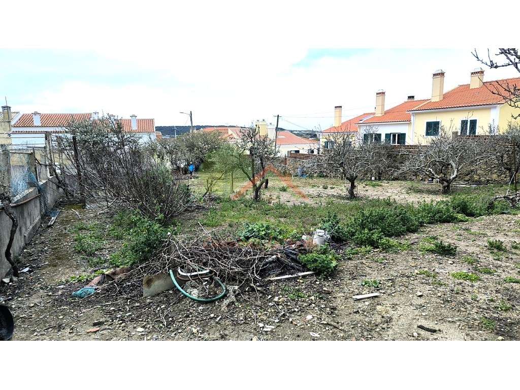 Quintinha para reconstruir com vista mar-5