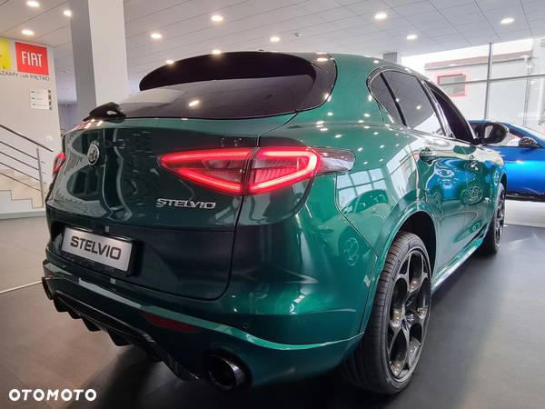 Alfa Romeo Stelvio - 7