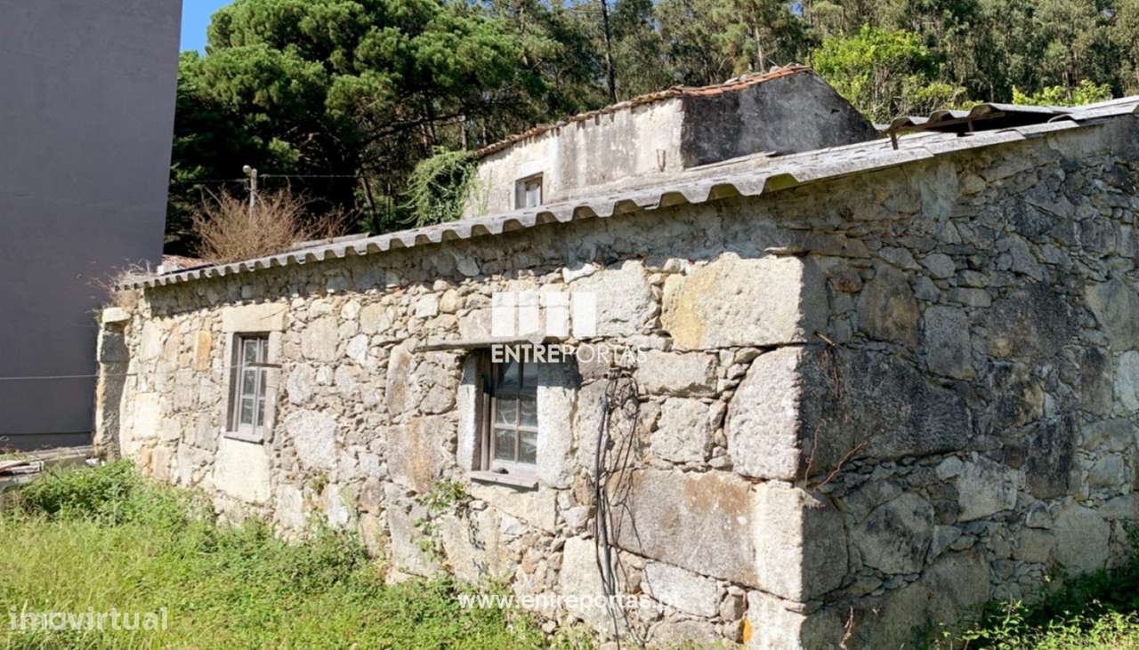 Venda de moradia em pedra p/ restauro, Areosa, Viana do Castelo - Grande imagem: 2/22