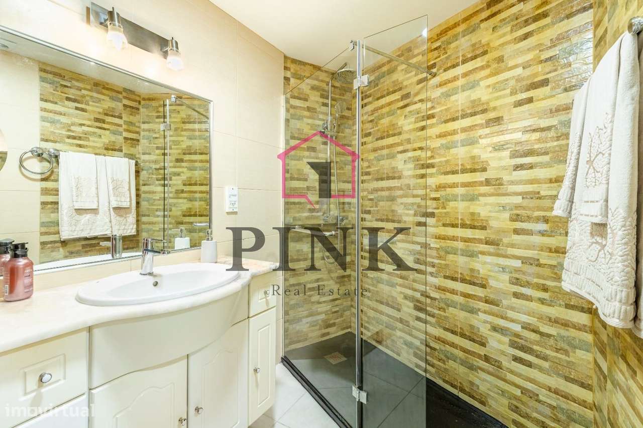 Apartamento T2 no centro do Caniço – pronto a habitar-9