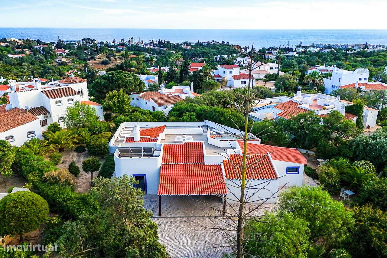 Deslumbrante moradia com piscina, terraço e vista mar-47