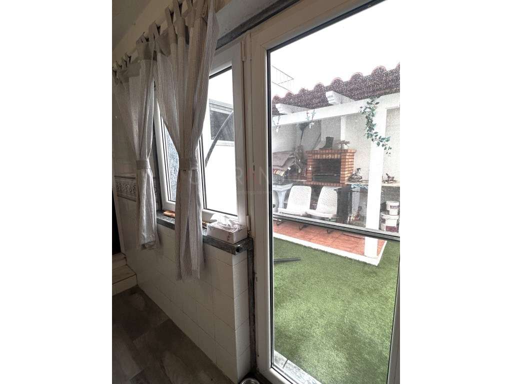 Moradia T3+1 - Cabriz- Sintra-11