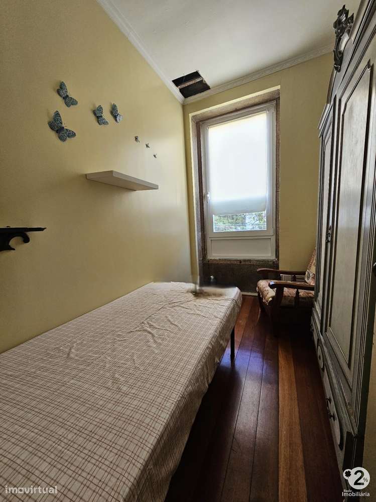 Prédio em propriedade total na Rua Costa Cabral - Porto-5