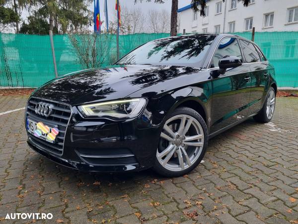 Audi A3 2.0 TDI Sportback (clean diesel) quattro S tronic Ambiente - 7