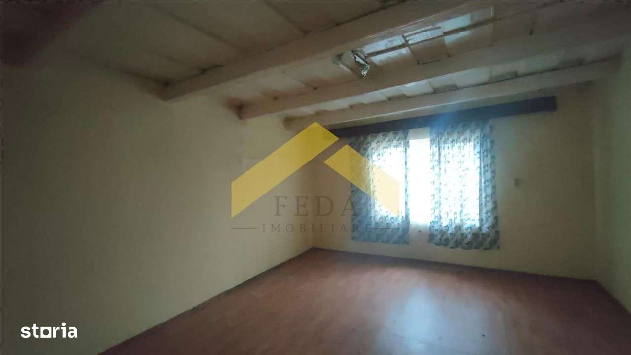 Casa cu teren 1757 mp in Sambateni de vanzare-8