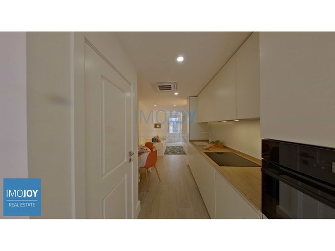 Apartamento T2 DUPLEX na Lapa, Recuperado, com Zona exterior-11