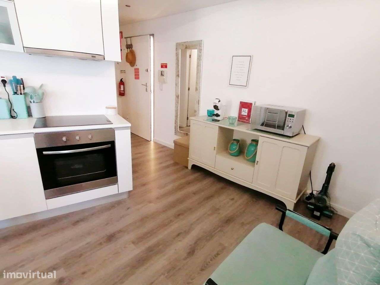 Apartamento T0+1 varanda vista deslumbrante mar Sesimbra-5