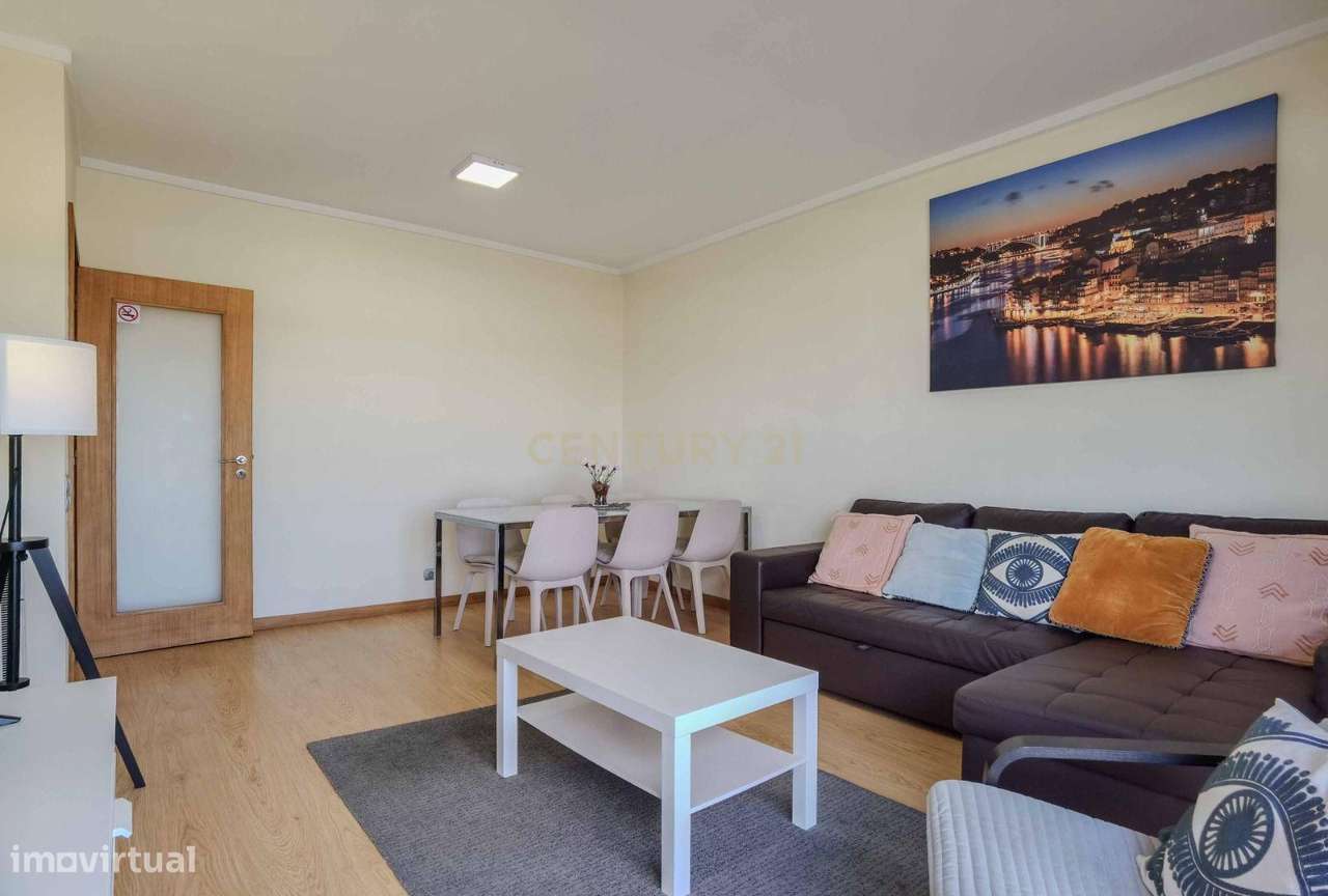 Apartamento T2 recuado no Centro de Gaia — Rua Dom Pedro V - Grande imagem: 4/28